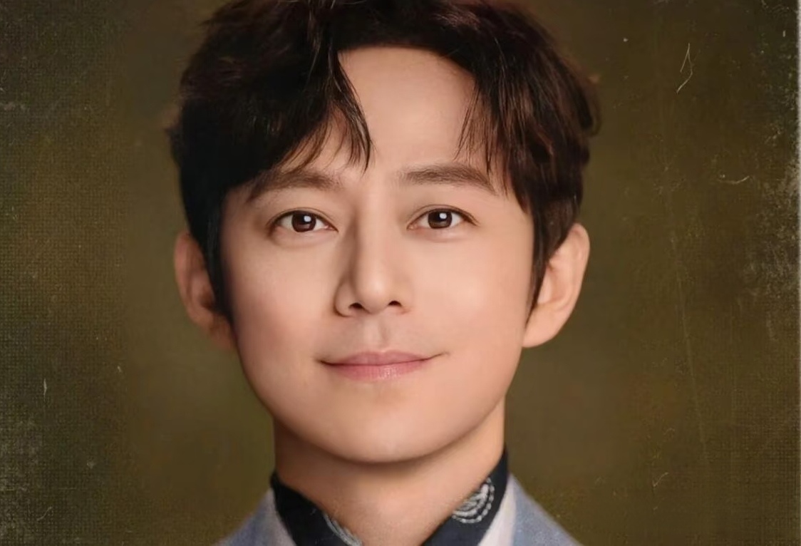 45 岁不能玩密室，让全网突然对何炅年龄有了实感