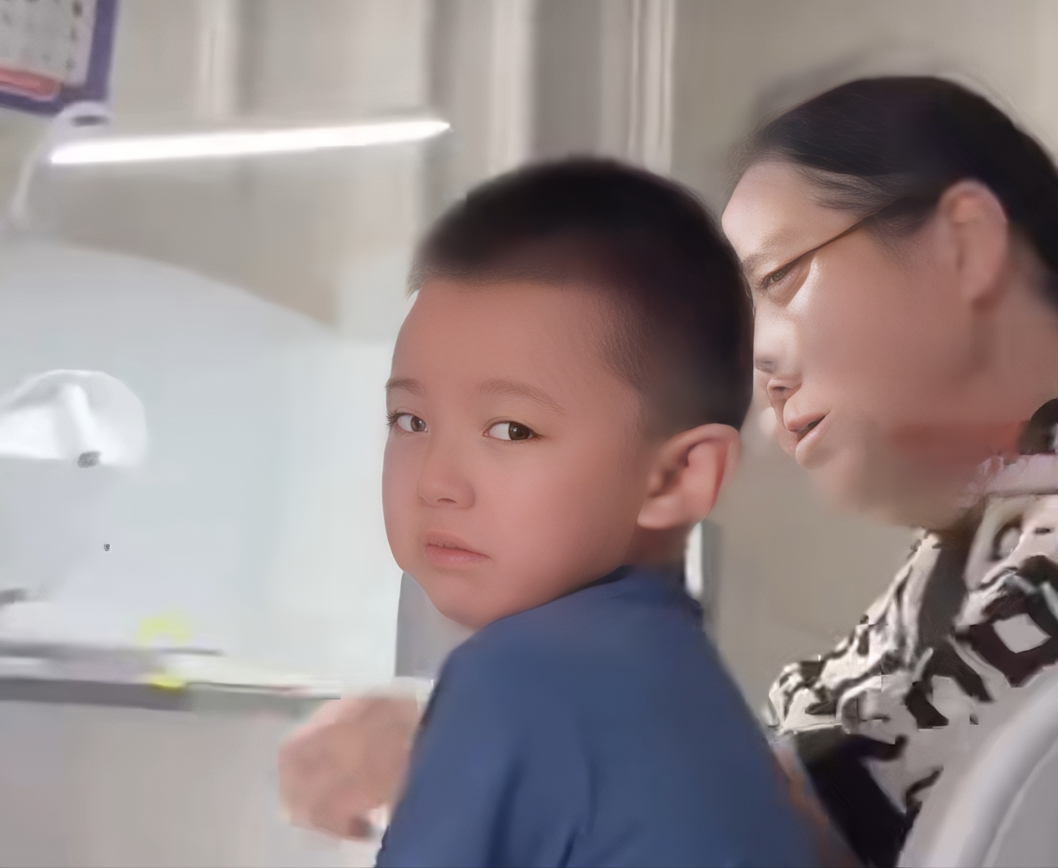 孙子写作业，身为退休教师的奶奶也 hold 不住了