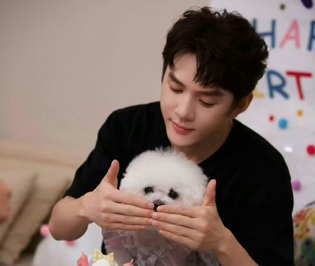 买了铂爵旅拍别慌！李佳琦直播承诺：这三种情况都能赔