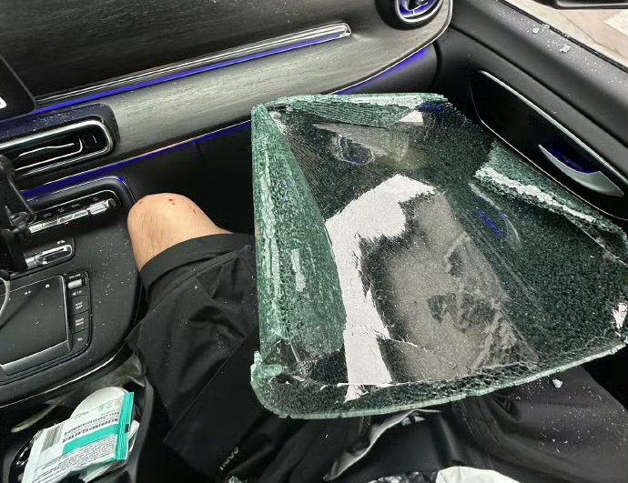 戴燕妮亲历破窗抢劫：出境游如何筑牢安全防线？