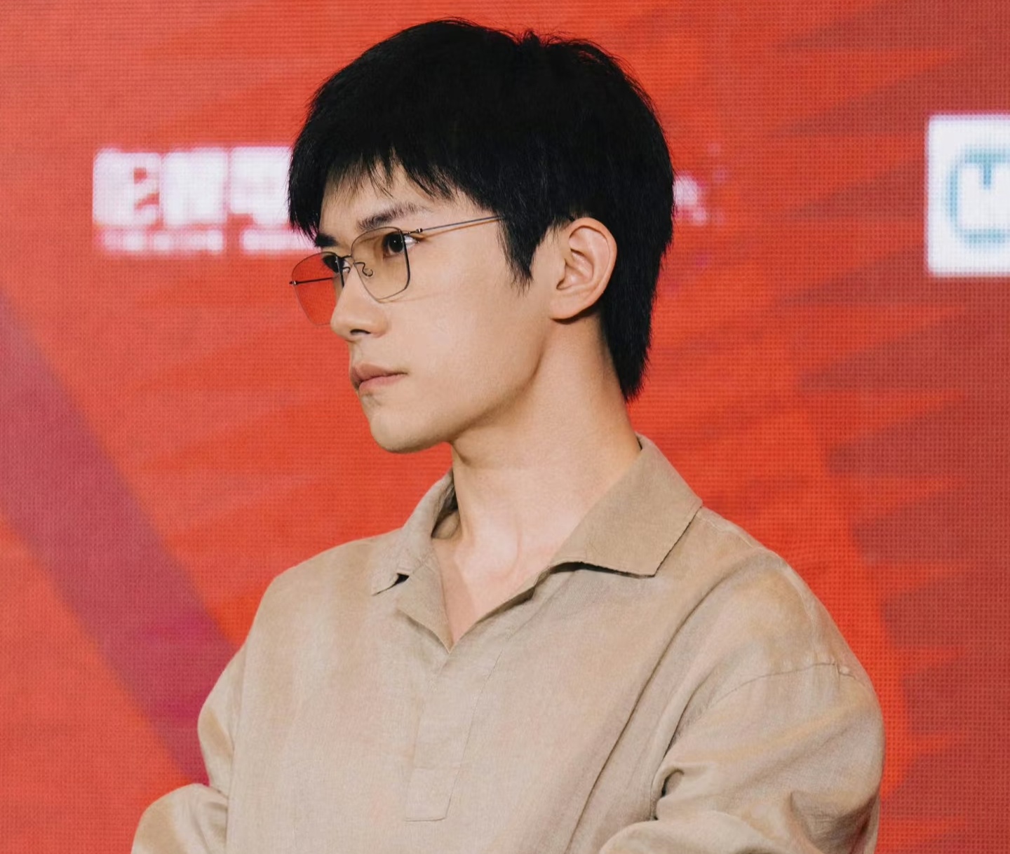 易烊千玺这话太敢说：比起完美，电影更需要 “带刺的真”