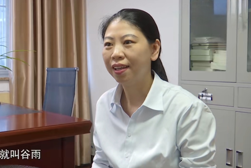 荒唐！为钱卖掉亲生孩子，人性底线何在？