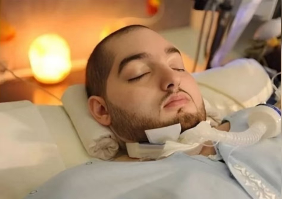 一场车祸，20 年守候：沙特 “沉睡王子” 的最后告别