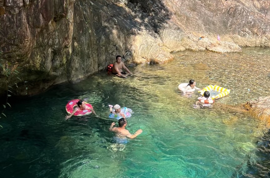 夏日清凉背后的致命危机！小心 “食脑虫” 暗藏水中
