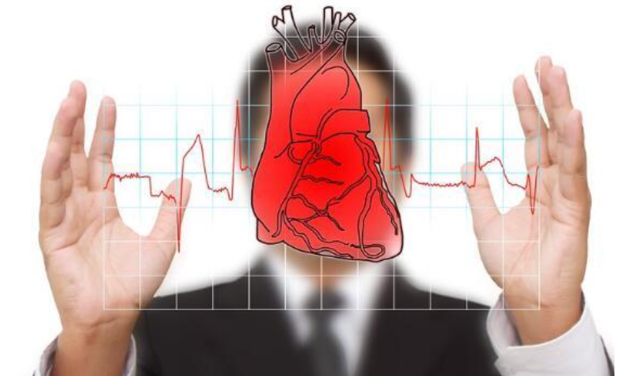 心衰的人越来越多？医生建议：天热宁可喝凉水，也别吃这 3 物