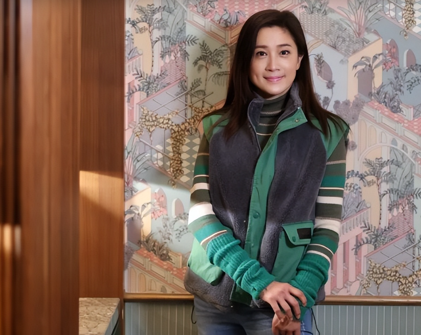 58 岁袁洁仪曝婚姻往事：三失骨肉难生育，丈夫坚守情不移！