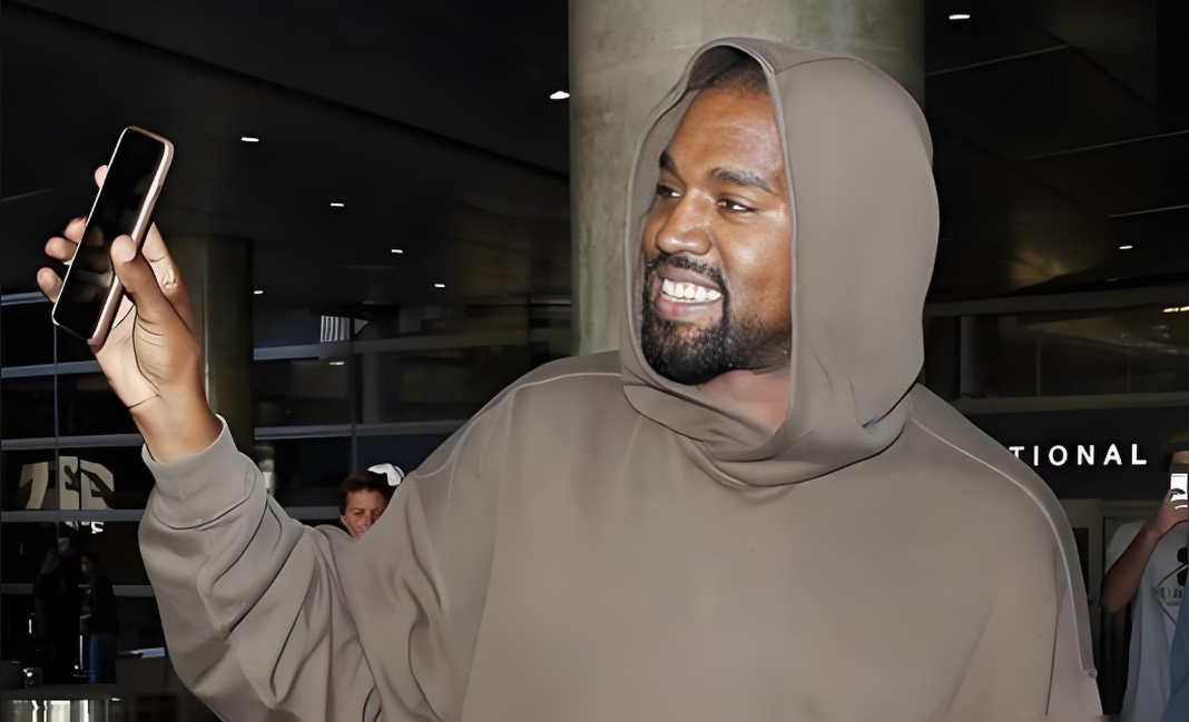 侃爷上海演唱会：延迟开唱还敷衍，观众怨声载道