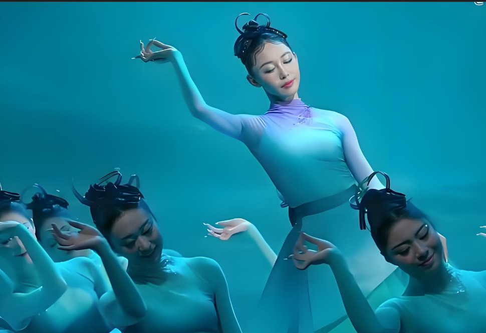 朱洁静患乳腺癌引关注：别让健康在忙碌中被忽略