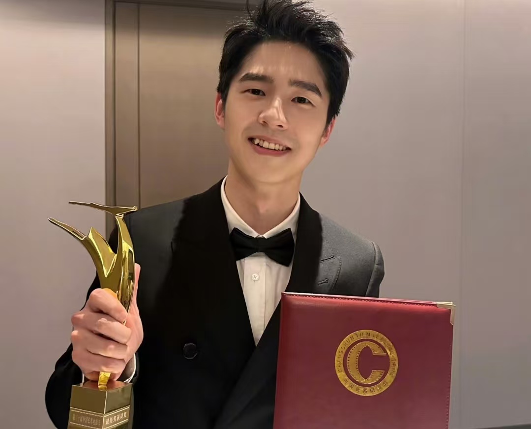 27 岁拿国家级影帝！刘昊然的十年：从 <北爱> 少年到 < 解密 > 戏骨级演员