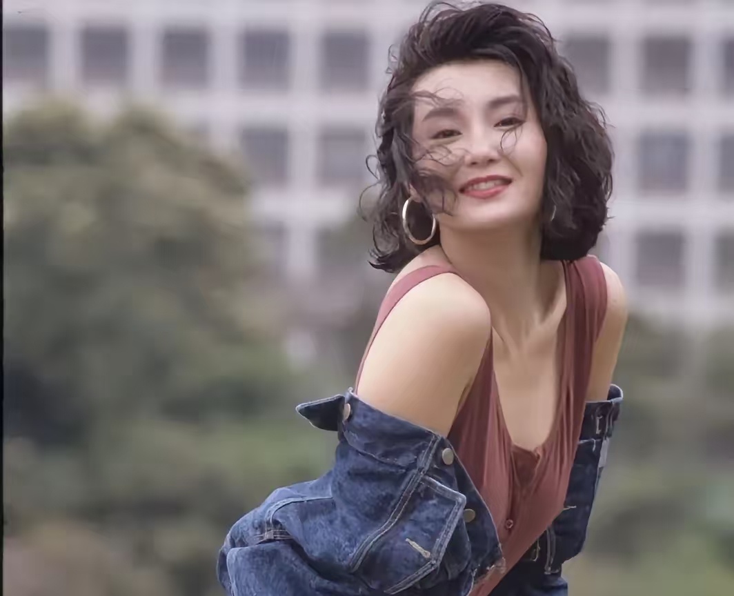 为啥张曼玉演谁像谁？她让角色在银幕上 “活” 了