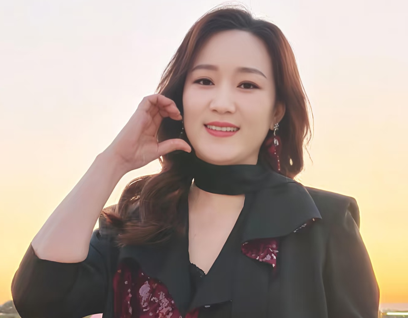 龙梅子兰州演唱会取消：主办方卷款跑路？