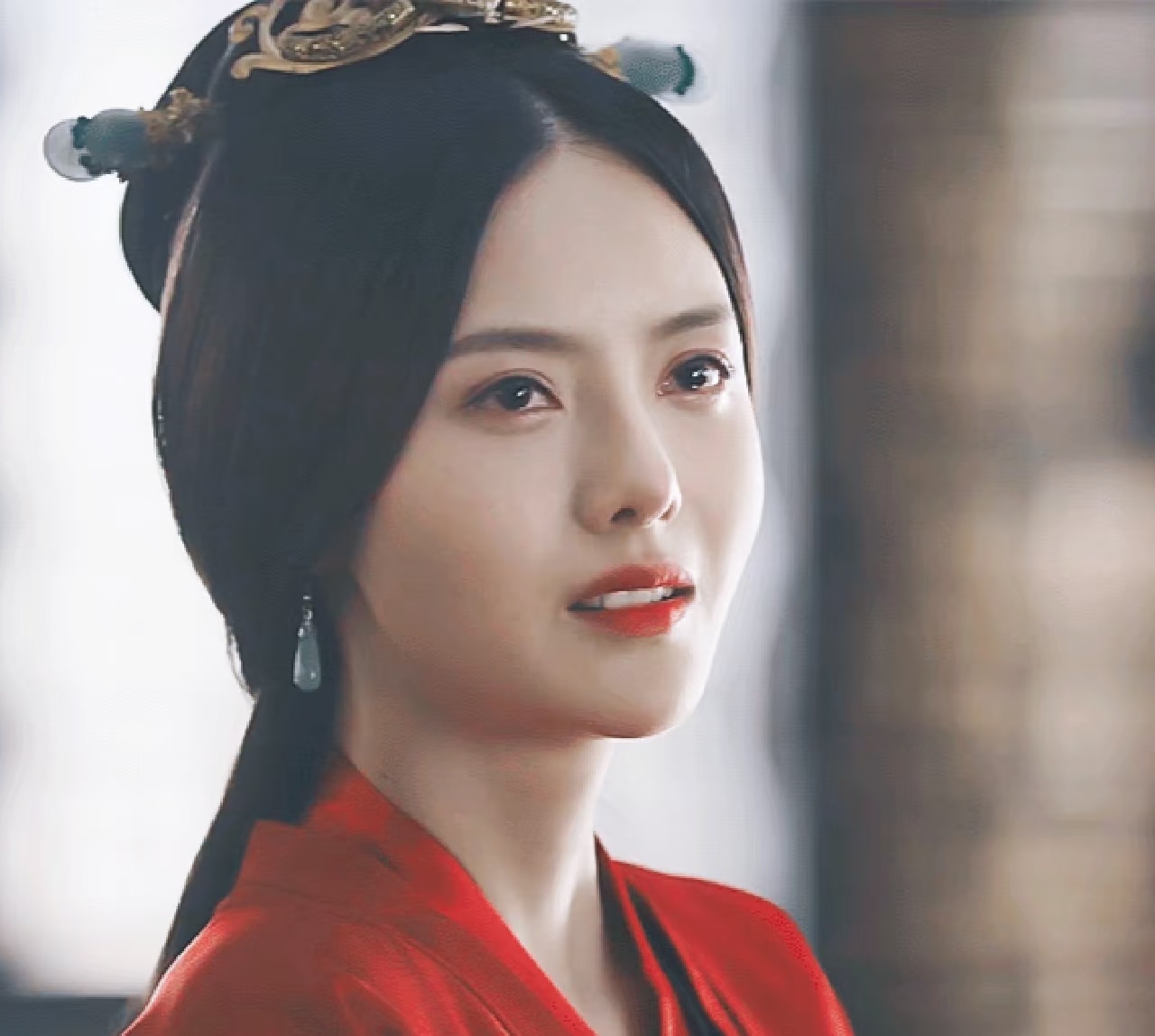 项目合作起纠纷，张芷溪硬刚银河酷娱，到底谁不对？