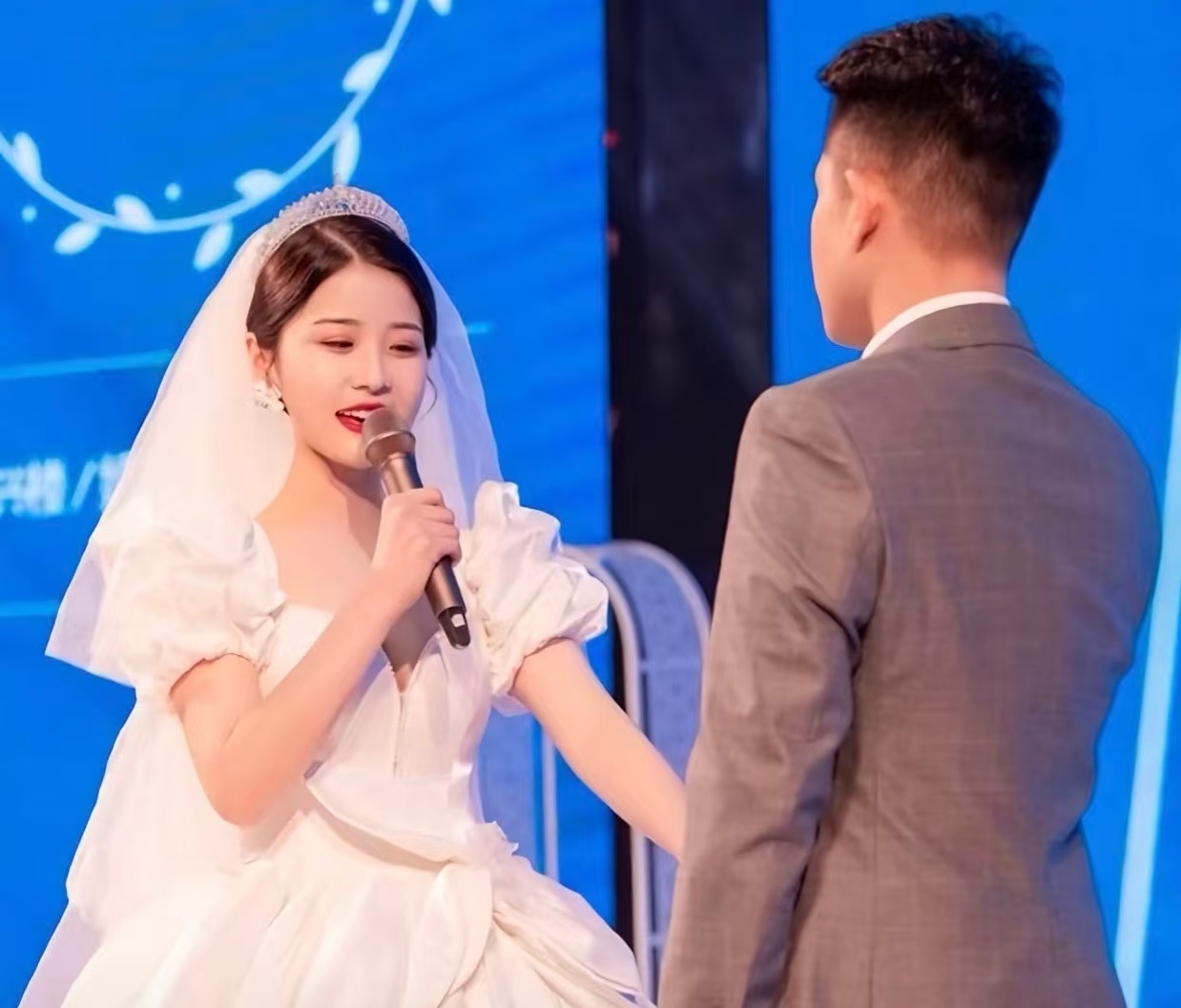 丈夫家暴、婆婆帮毁证！河北 25 岁女子离世，背后还有第三者逼离婚