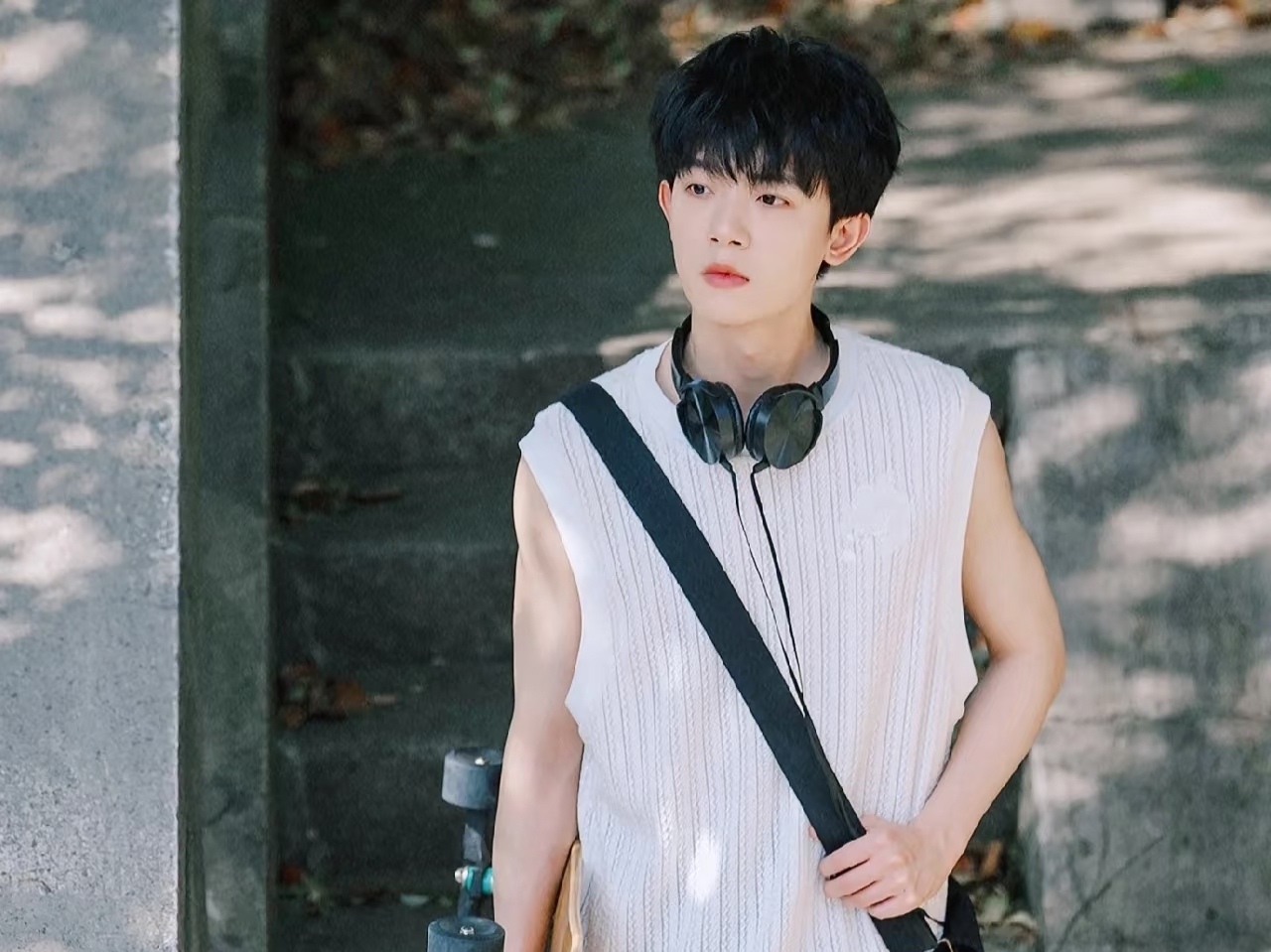 占道停车有错，砸车就对了？李明德获刑 6 个月，法律可不看 “名气”