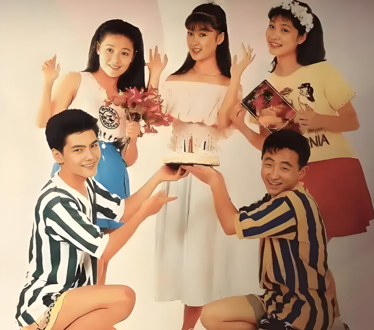 时光回响：《十六岁的花季》重聚，那年青春从未走远!