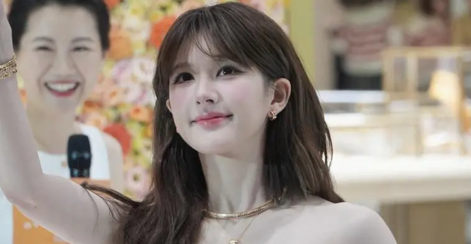 赵露思掀桌“不干了”，95后开始整顿娱乐圈？