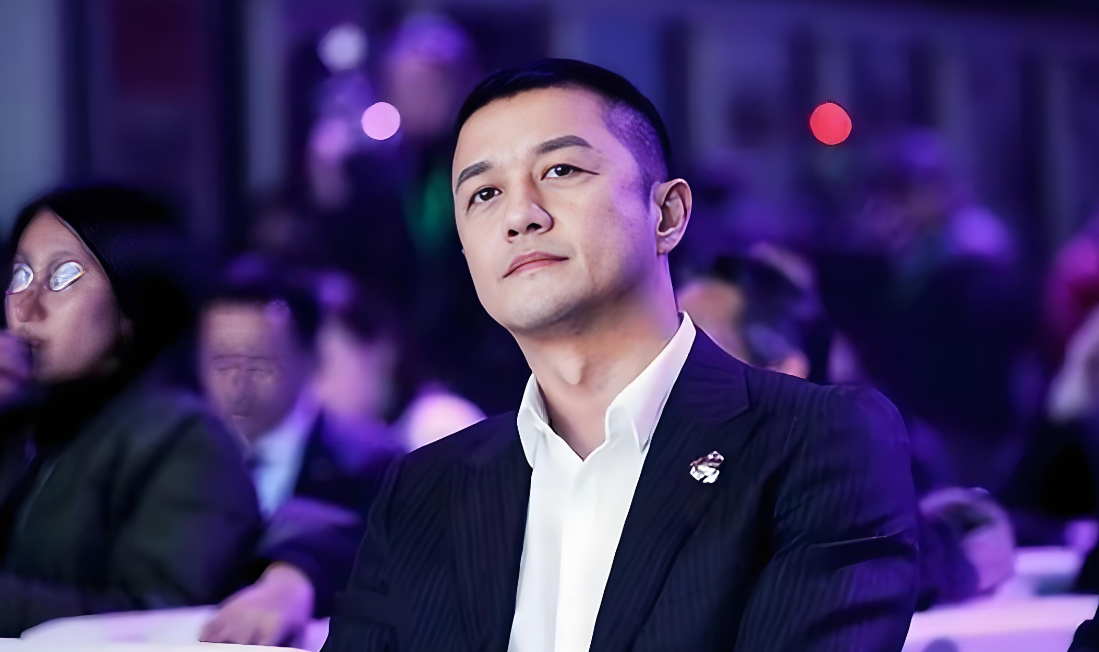 爱笑的天使李嫣：在关注与磨砺中绽放光彩！