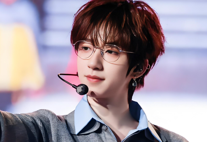 贺峻霖四级成绩上热搜：忙着工作也考得不错​