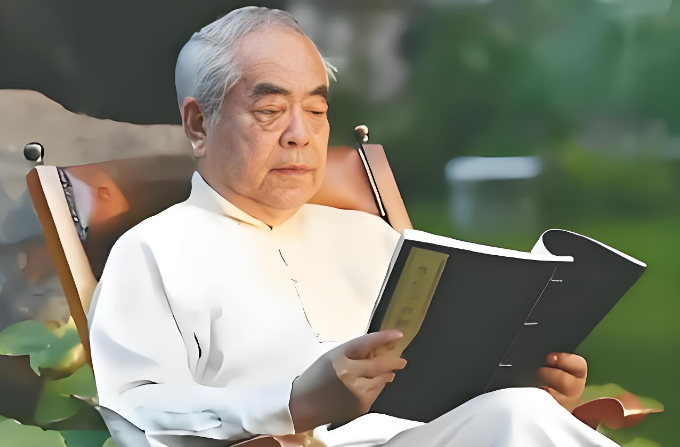 87 岁范曾被曝遭小 50 岁娇妻卷走数十亿藏品，两人双双失联​