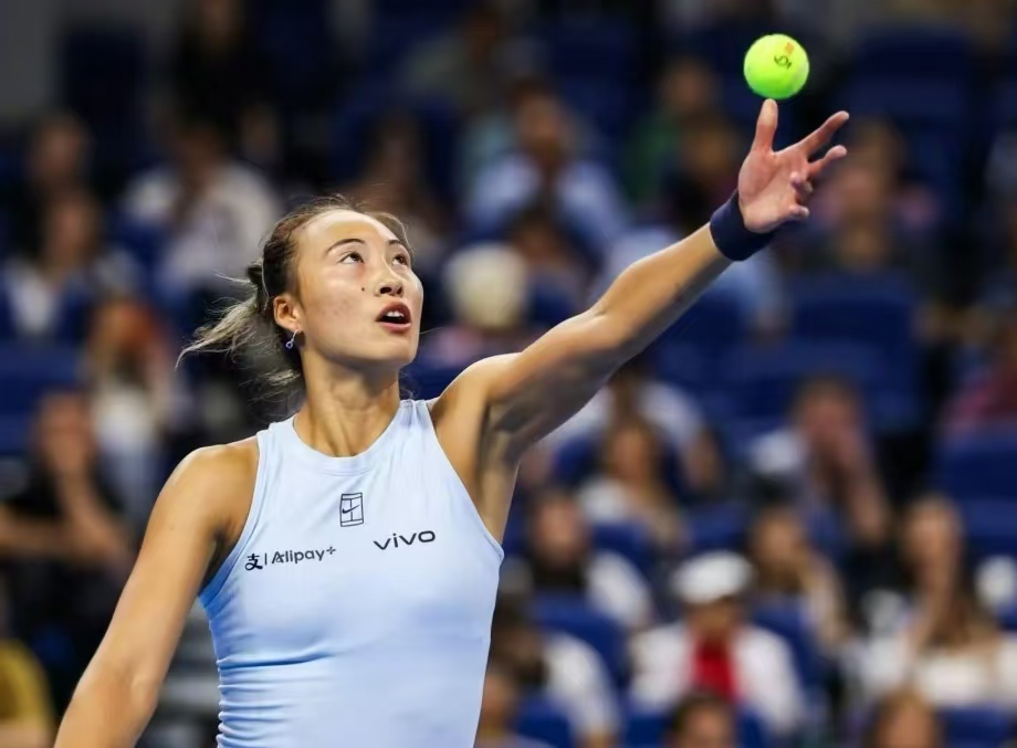 术后仅 1 月拼到决胜局！郑钦文中网退赛，网友：这才是对职业生涯负责