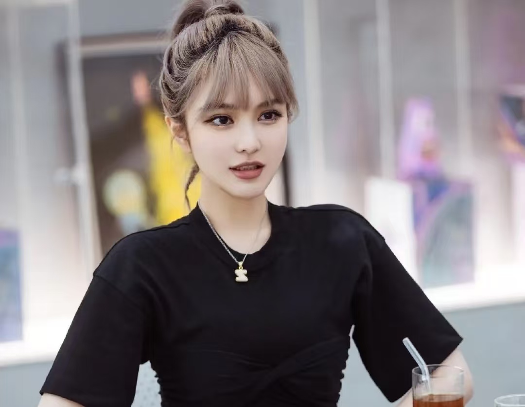 周扬青敢说 “没人配得上”？真相是：现在女生找对象，早不 “忍” 了