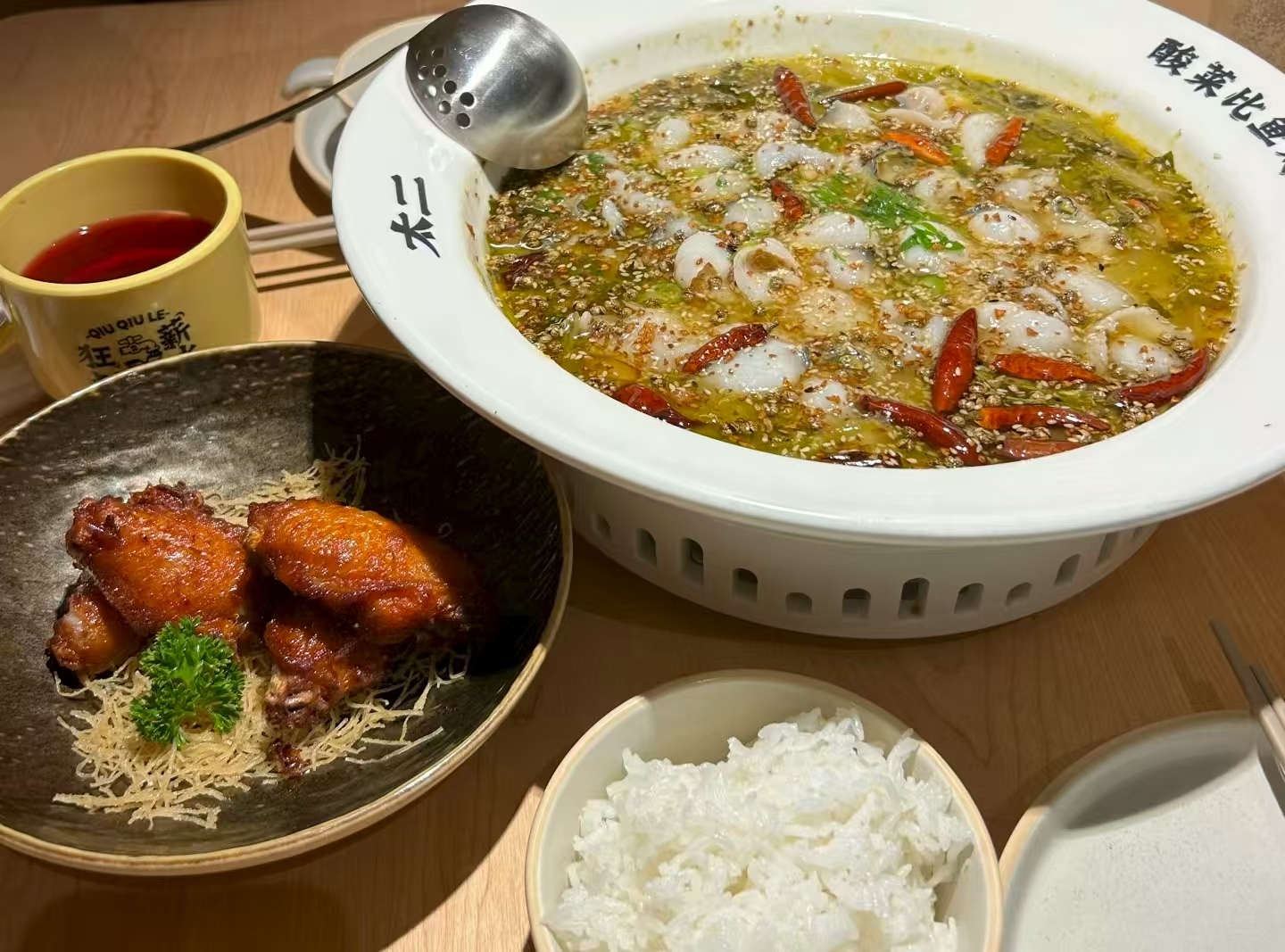 太二酸菜鱼 “没人吃” 上热搜！6 分钟上鱼，竟是中央厨房半成品？