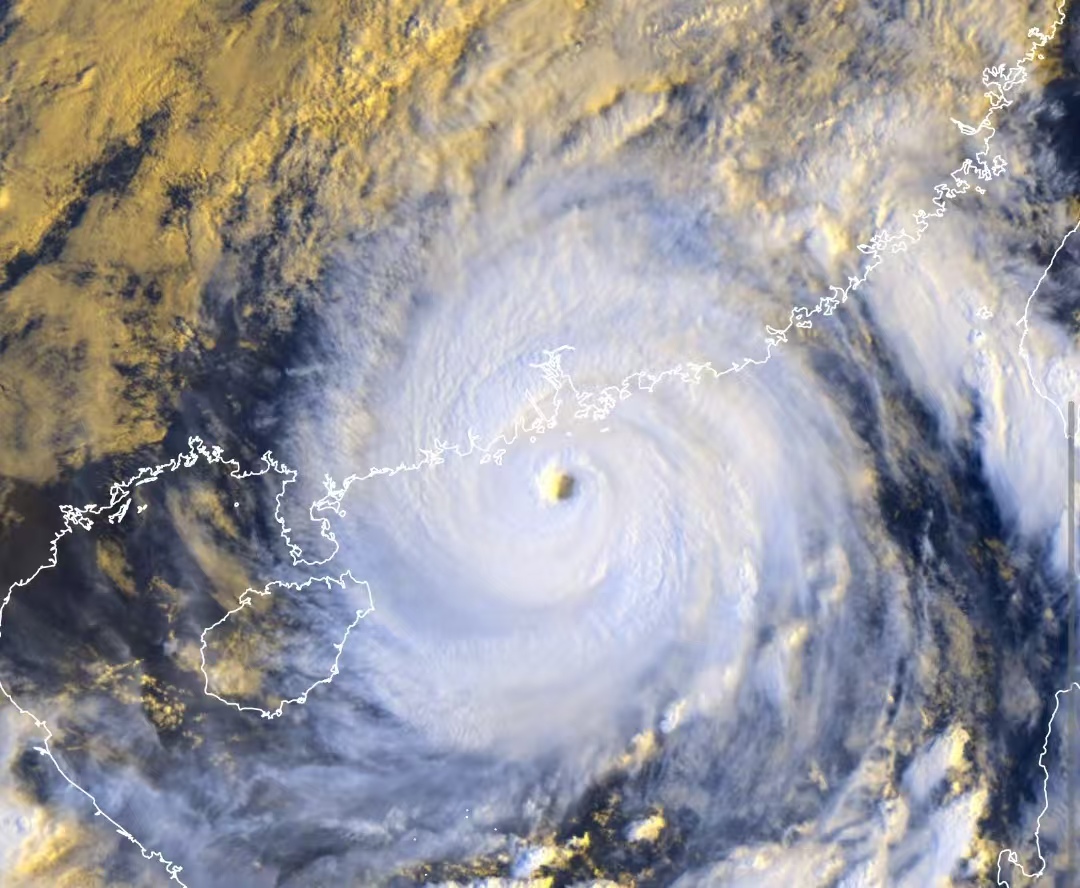 “桦加沙” 狂袭深圳！“五停” 已启动，居家避险关键在这几点