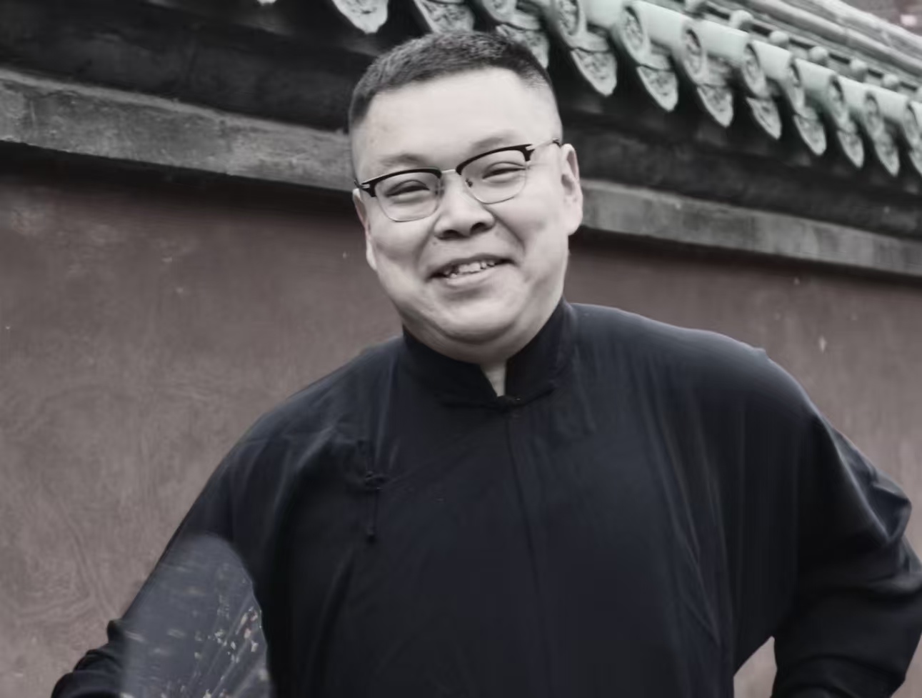 相声界痛失修明炎：发着烧演完最后一场，42 岁的他带着热爱走了