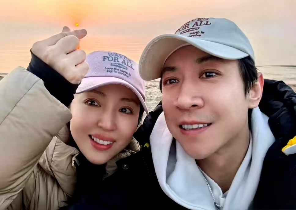 《姐姐当家》名场面：董璇再婚找十年前婚礼策划，张维伊补刀 “新郎换了” 笑翻全场