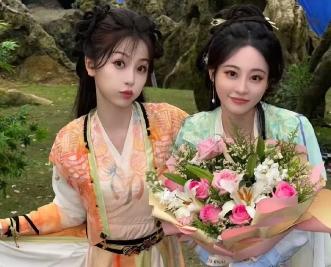 祝绪丹因 “手滑” 慌到说 “剁手”！明星点赞失误，为啥比作品还容易上热搜？