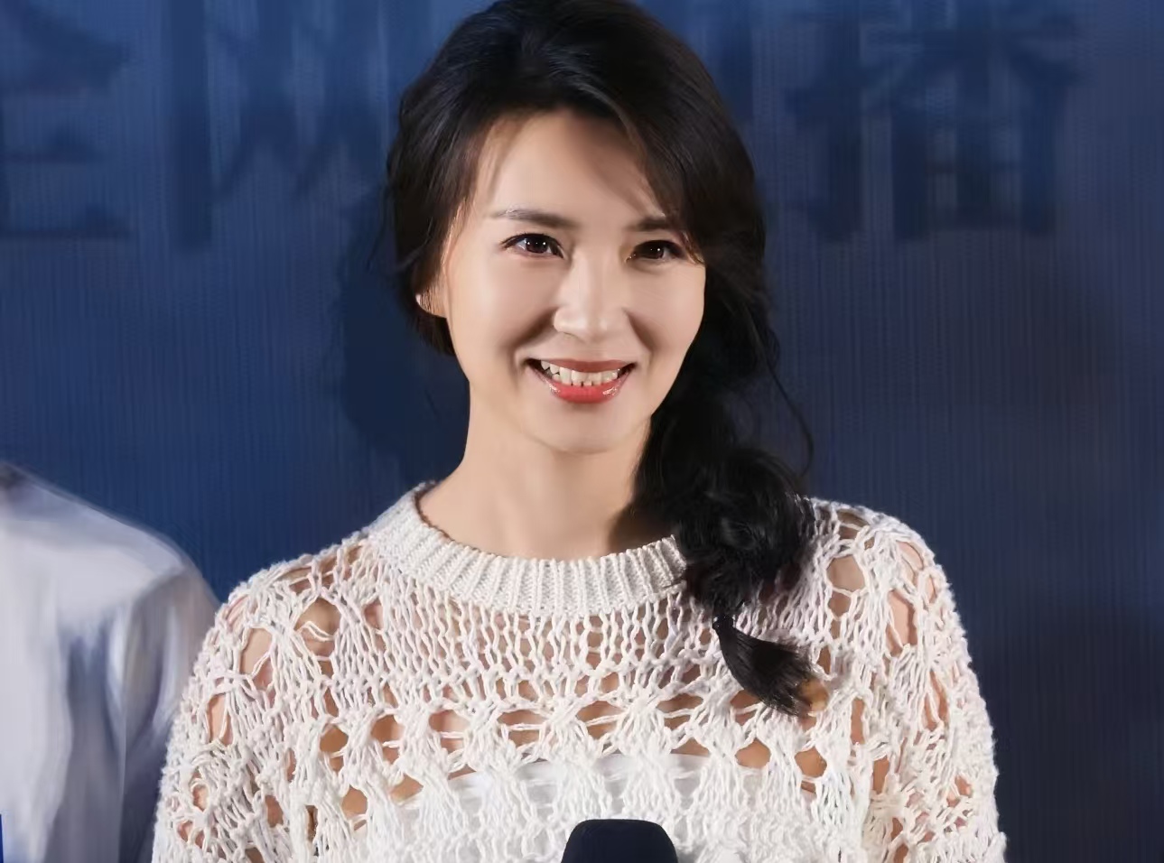 陈好太会了！《欢乐家长群 2》看片会抛 “丝瓜汤劝和梗”，秒变戴静超贴角色