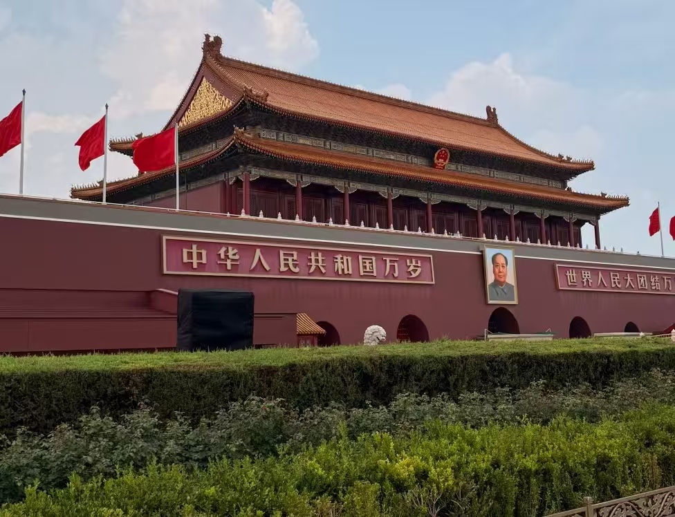 21 岁小伙 2 万游 50 城！6 天北京只花 630 元，穷游秘籍太接地气