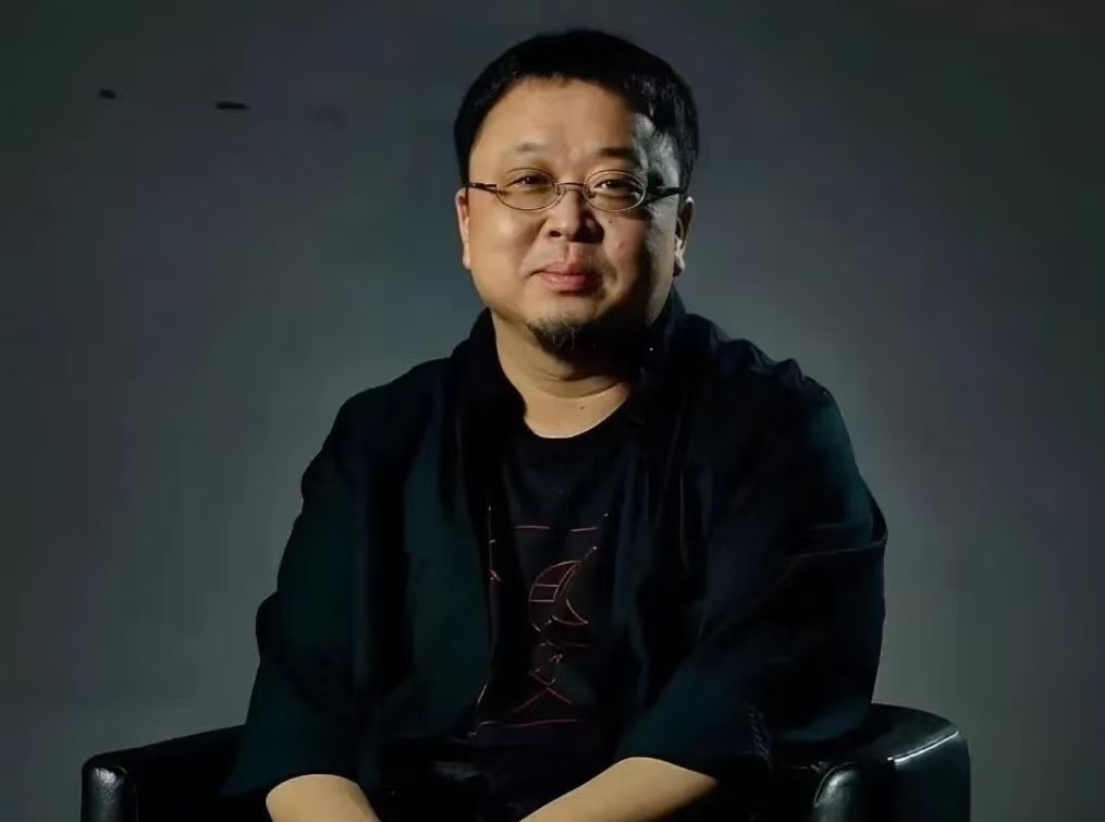 网友盼罗永浩聊保健品坑老，他回沪否认跑路还反问：聊最黑领域？怕我被弄？