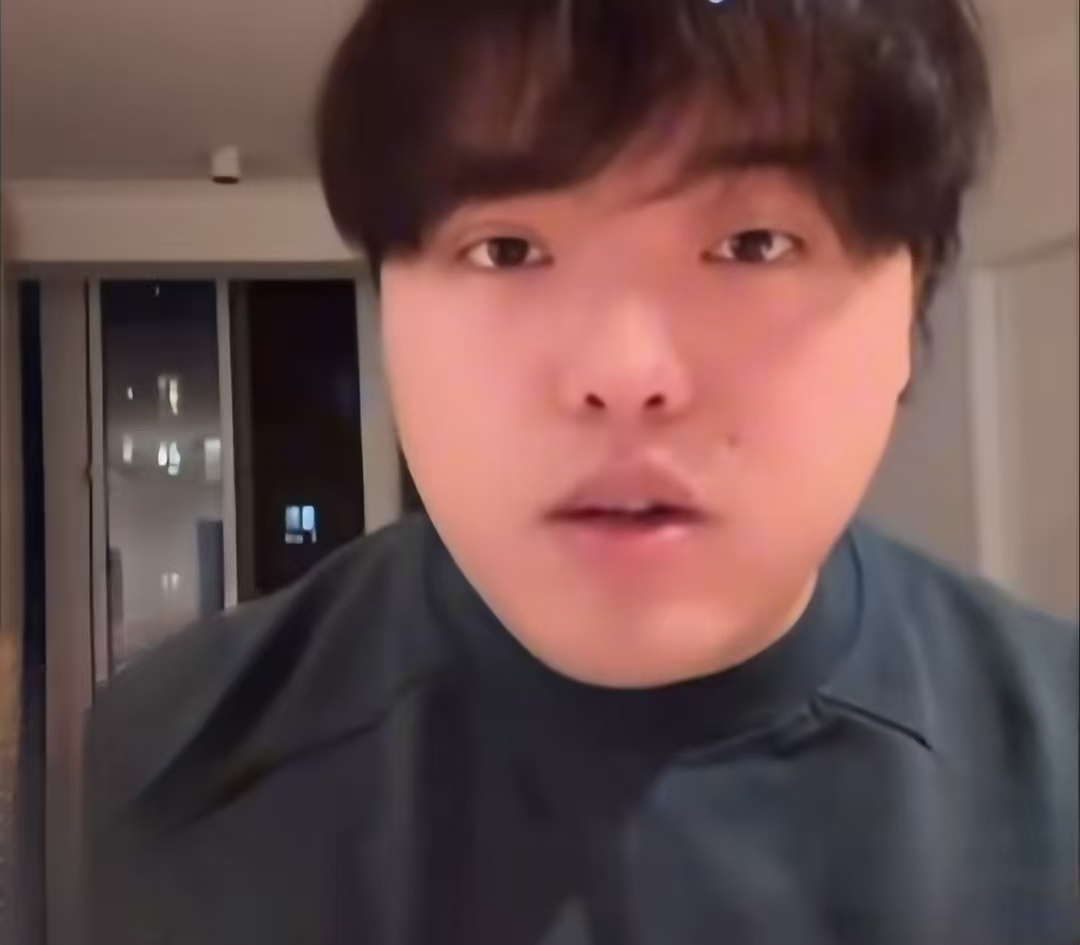 桃黑黑直播 《盛世天下》：“电子榨菜” 让宫廷互动影游破圈