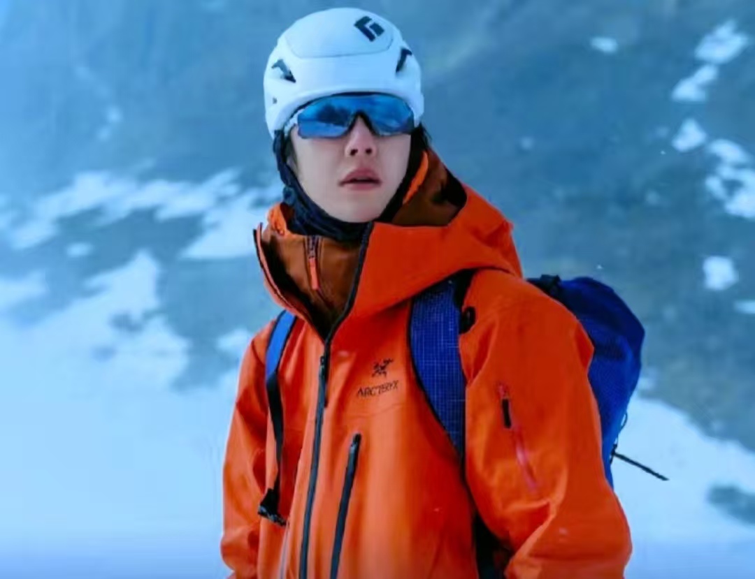 谁说明星环保是走场？王一博冰川顶高反熬两天两夜，用行动破质疑