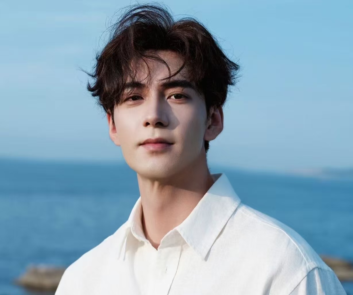 陈星旭母子 “共用一张脸”！妈妈手机壁纸藏合照，亲情太戳人