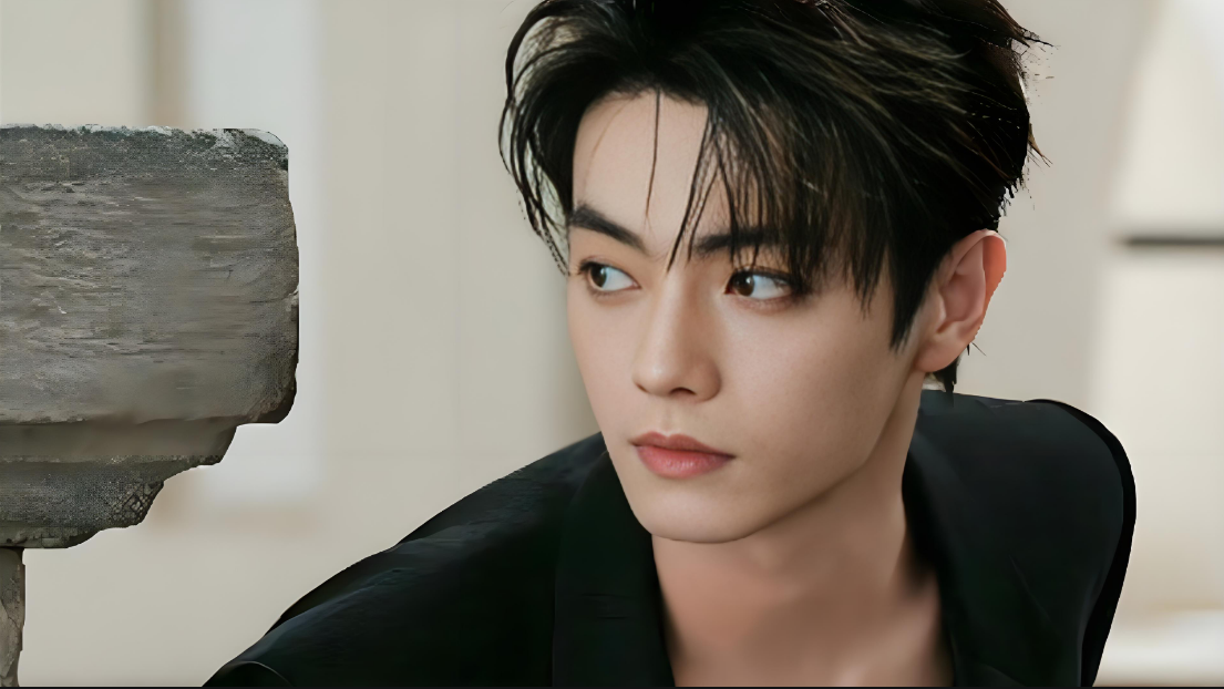 许凯卷入聚众赌博风波：前女友再爆百万赌资内情，各方沉默引众议！