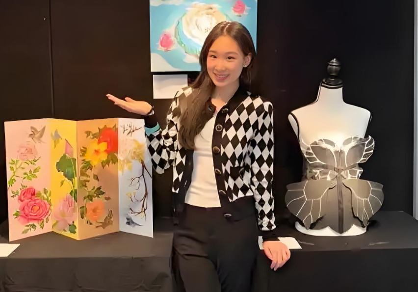 赵文卓女儿赵子仪：载誉毕业又入港大，父女同台温情满满！