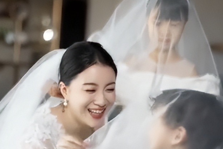 李嘉格、车澈官宣离婚：俩人早成朋友，曾因综艺结缘生俩娃