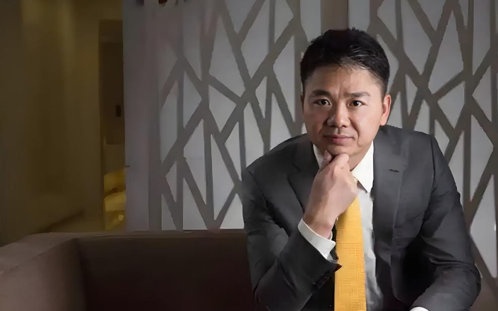 品酒会变炒菜现场！刘强东掌勺直播引全网围观！