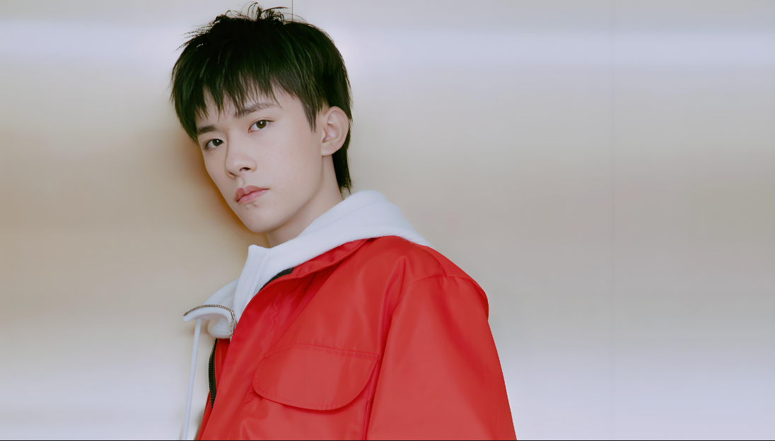 一场没互动的 “见面”：易烊千玺 15 分钟的安静直播！