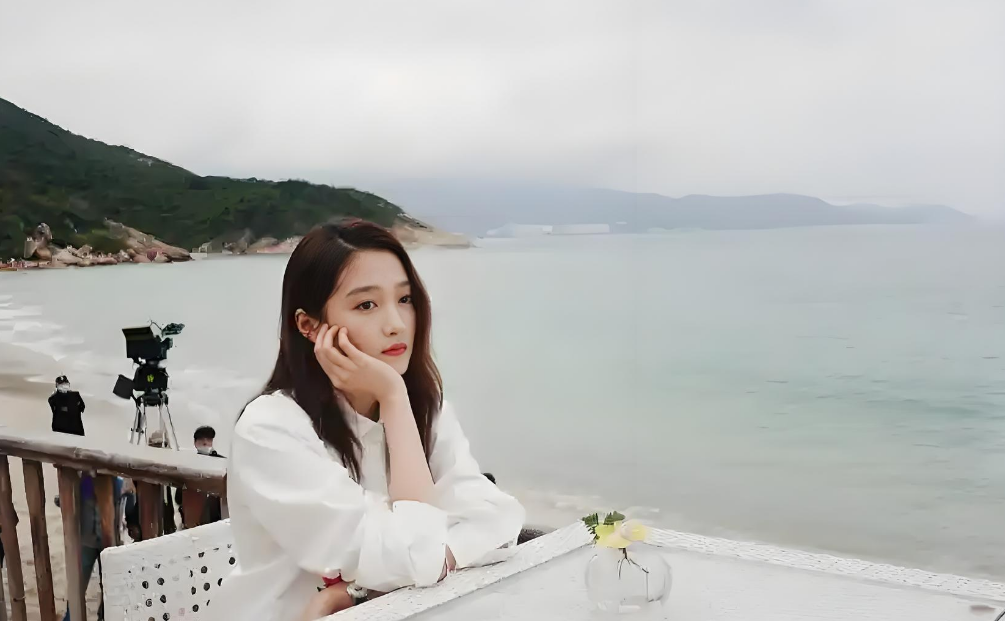 鹿晗关晓彤 8 年生日祝福断了！分手传闻又被炒热!