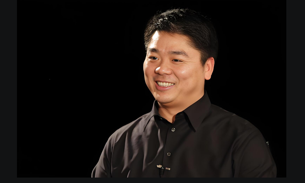 刘强东品酒会 “开诚布公”：佩服王兴，更要带京东酒旅闯市场！