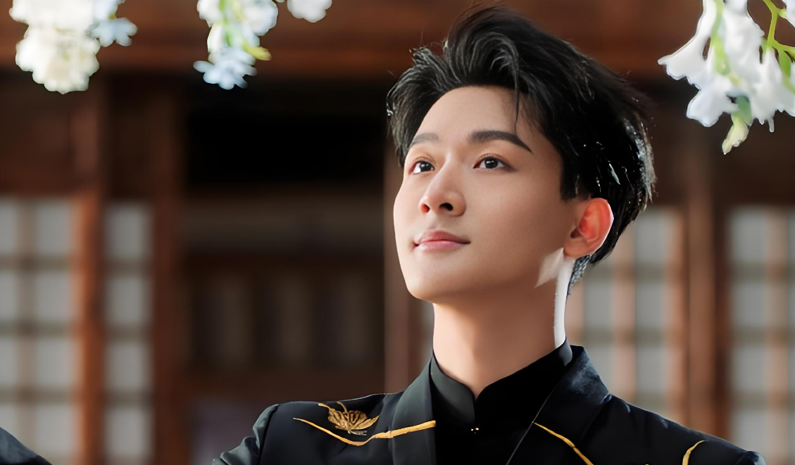 《花少 7》张晚意：从古装贵公子到 “生产队大队长”，这 “老干部” 太圈粉！