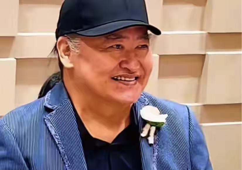 没明星没炒作！刘欢女儿重庆办酒，新郎悄悄提裙摆，他 4 字发言红了眼