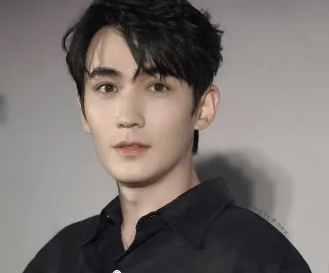 等了 3 年！朱一龙韩延《空枪》终于来，从殡葬师到码头工，这次又要哭爆？