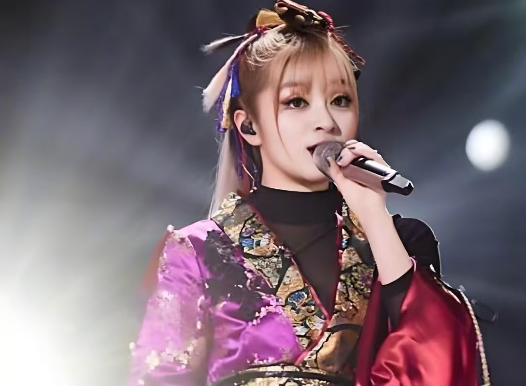 粉丝哭了！美依礼芽官宣不唱旧歌，《极乐净土》成绝唱？背后隐情很无奈