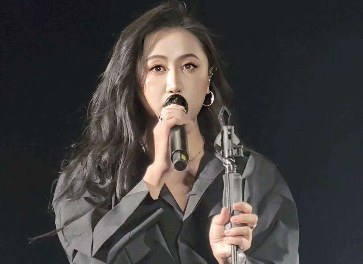 40 分钟忍痛开唱！陈粒官宣减少舞台工作：不拿意外敷衍观众