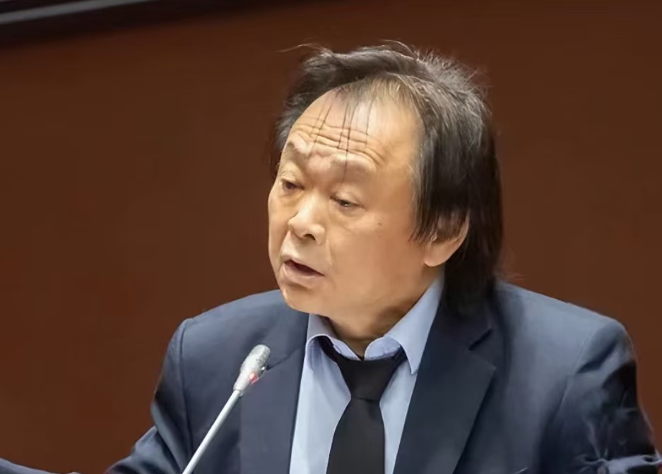 《没出息》为什么火遍两岸？赶作业画面引共鸣，台湾网友玩出花样