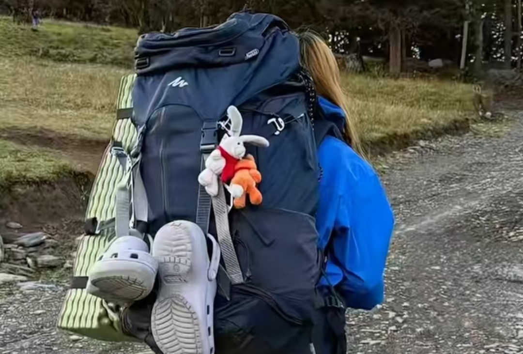 20 岁女生党岭徒步遇劫：高反失温、多方背救，术后未醒仍要面对植物人风险